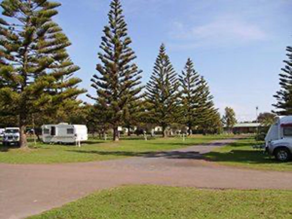 Powered Sites and Camping Sites - Narrawong Island Holiday Park